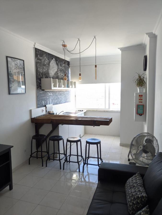 Apartmán In Bed With Lisbon 11K Amadora Exteriér fotografie