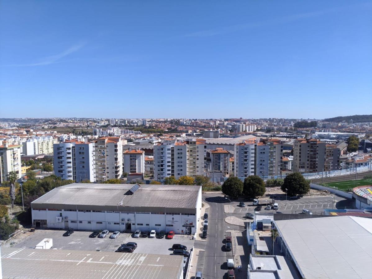 Apartmán In Bed With Lisbon 11K Amadora Exteriér fotografie
